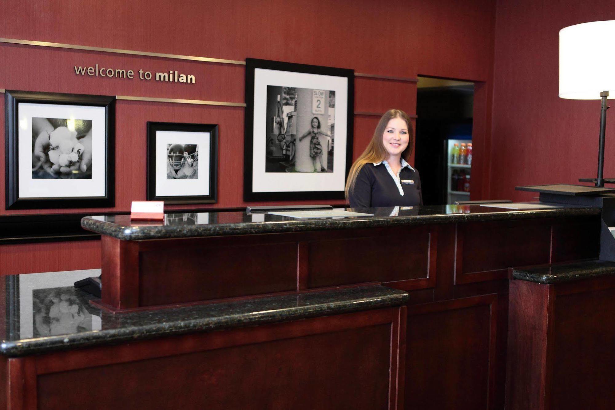 Hampton Inn Milan Ngoại thất bức ảnh